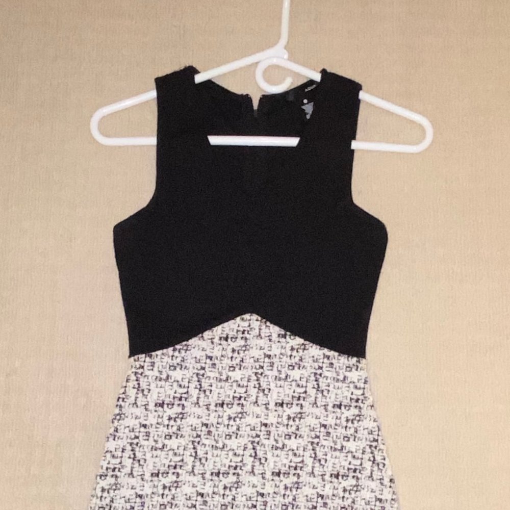 Aqua Dress - Black and White